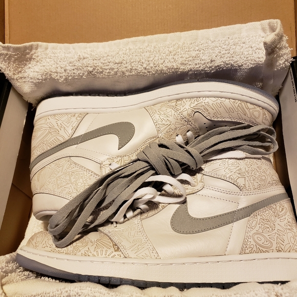 jordan 1 retro 30th anniversary laser